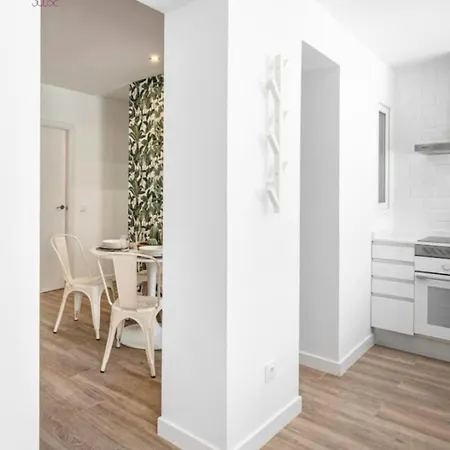 La Familiale - Austerlitz Apartment